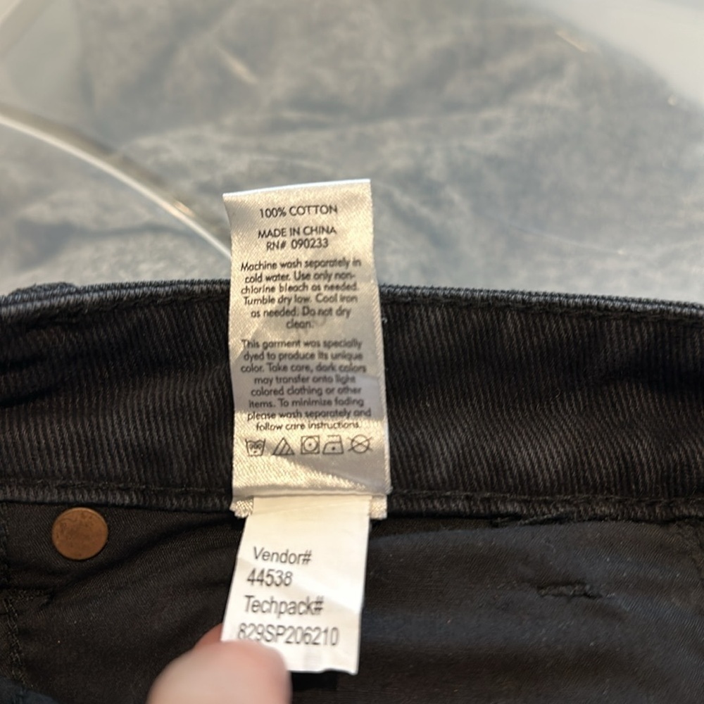 PacSun High Rise Black Demin Jean Shorts size 25 Like New No Flaws So Flattering - Picture 6 of 6